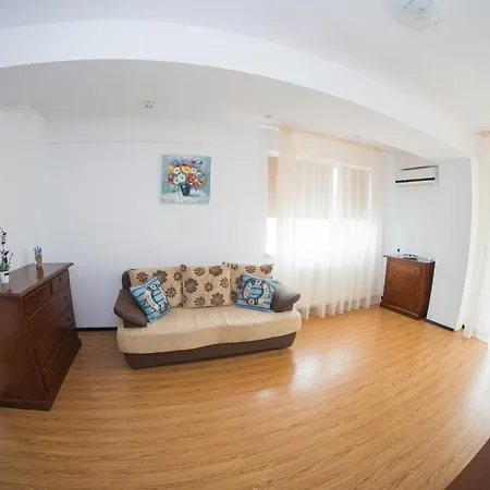 Summerland Holiday Mamaia